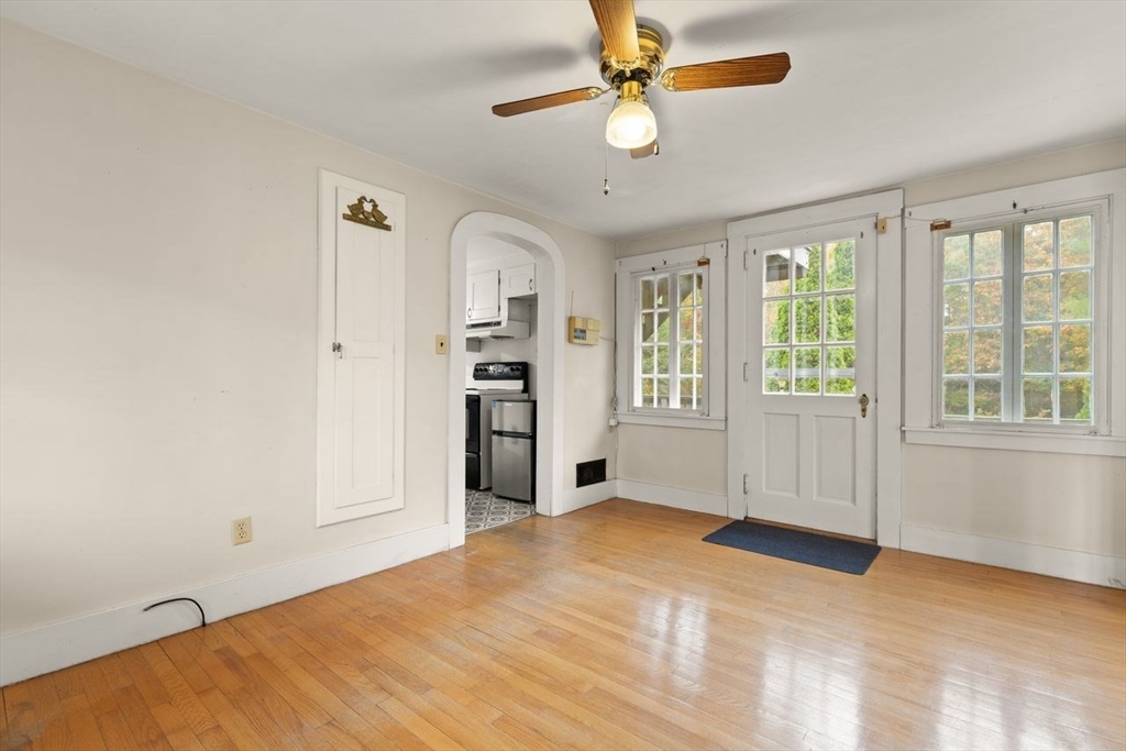 Wareham, Massachusetts, 02571, United States, 5 Bedrooms Bedrooms, ,3 BathroomsBathrooms,Residential,For Sale,1987680