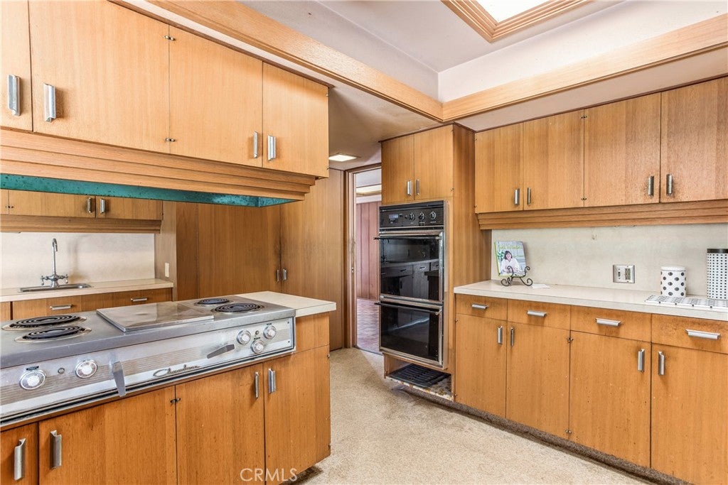 Redlands, California, 92373, United States, 4 Bedrooms Bedrooms, ,1 BathroomBathrooms,Residential,For Sale,1899993