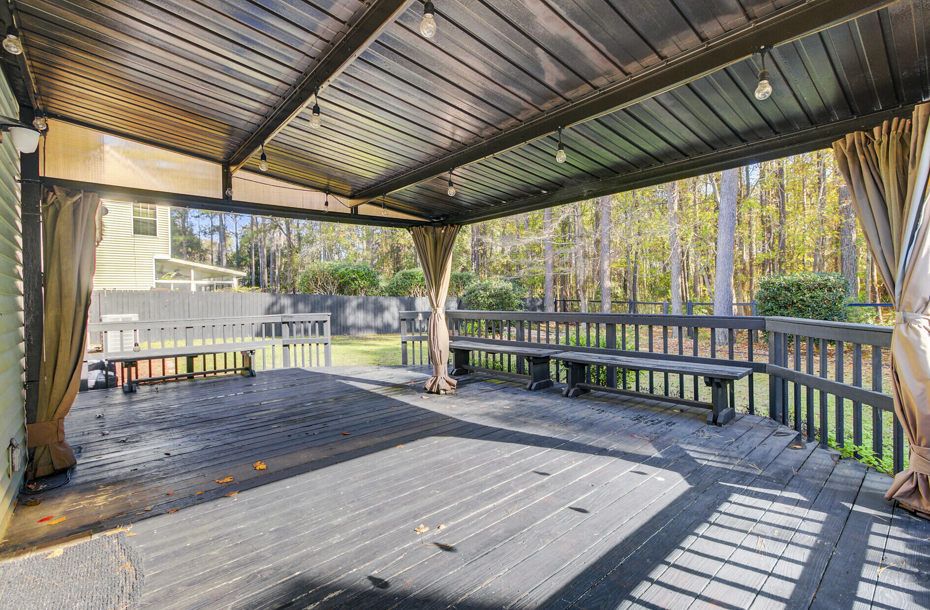 Mount Pleasant, South Carolina, 29466, United States, 3 Bedrooms Bedrooms, ,2 BathroomsBathrooms,Residential,For Sale,1998067