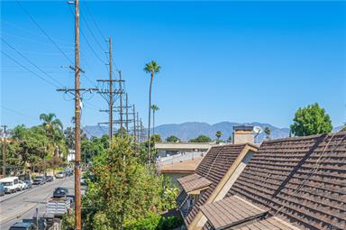 Van Nuys, California, 91405, United States, 11 Bedrooms Bedrooms, ,Residential,For Sale,1763615