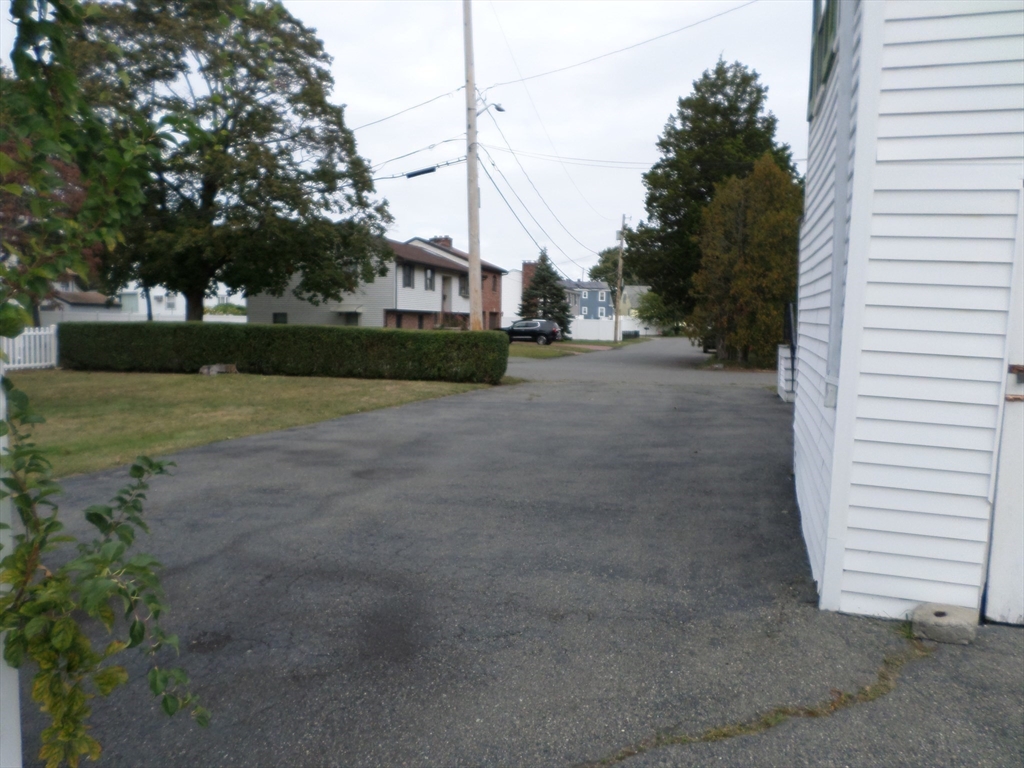 Saugus, Massachusetts, 01906, United States, 3 Bedrooms Bedrooms, ,2 BathroomsBathrooms,Residential,For Sale,1983401