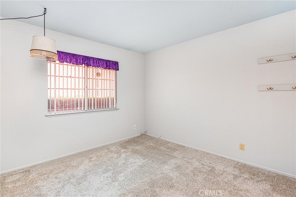 Yucaipa, California, 92399, United States, 3 Bedrooms Bedrooms, ,2 BathroomsBathrooms,Residential,For Sale,2005715