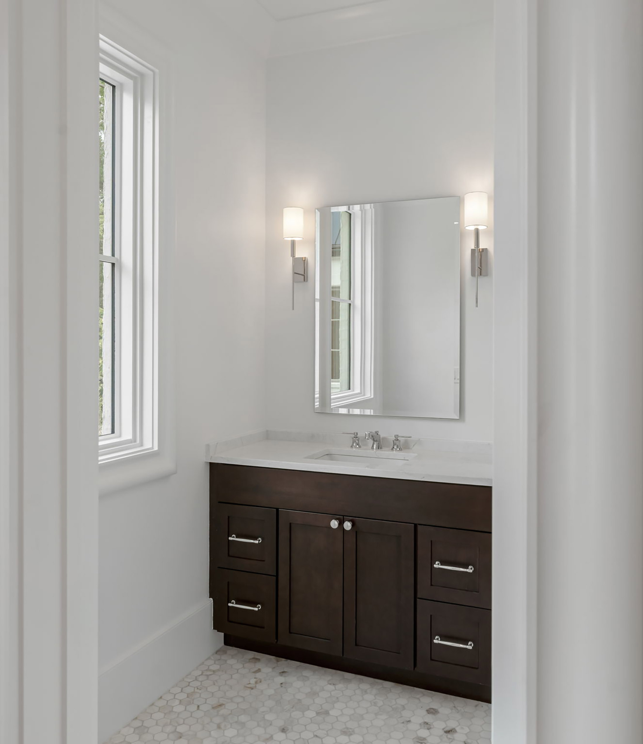  Thoughtfully Designed New Construction Home with Exceptional Craftsmanship - 物件實景