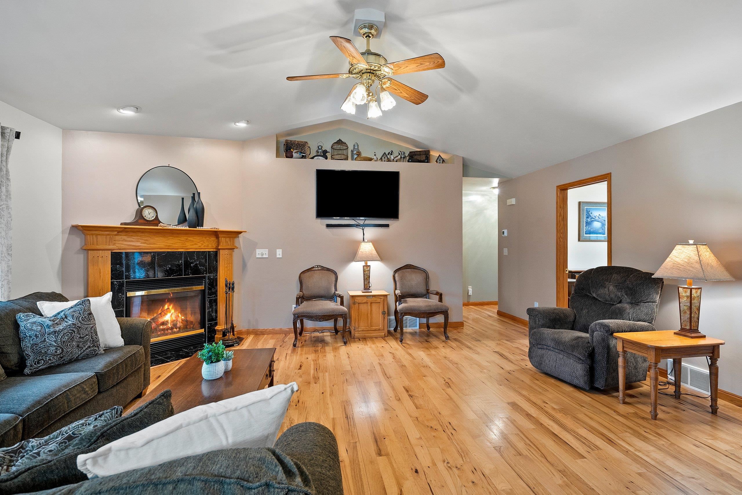 SOBIESKI, Wisconsin, 54171, United States, 5 Bedrooms Bedrooms, ,3 BathroomsBathrooms,Residential,For Sale,1965395