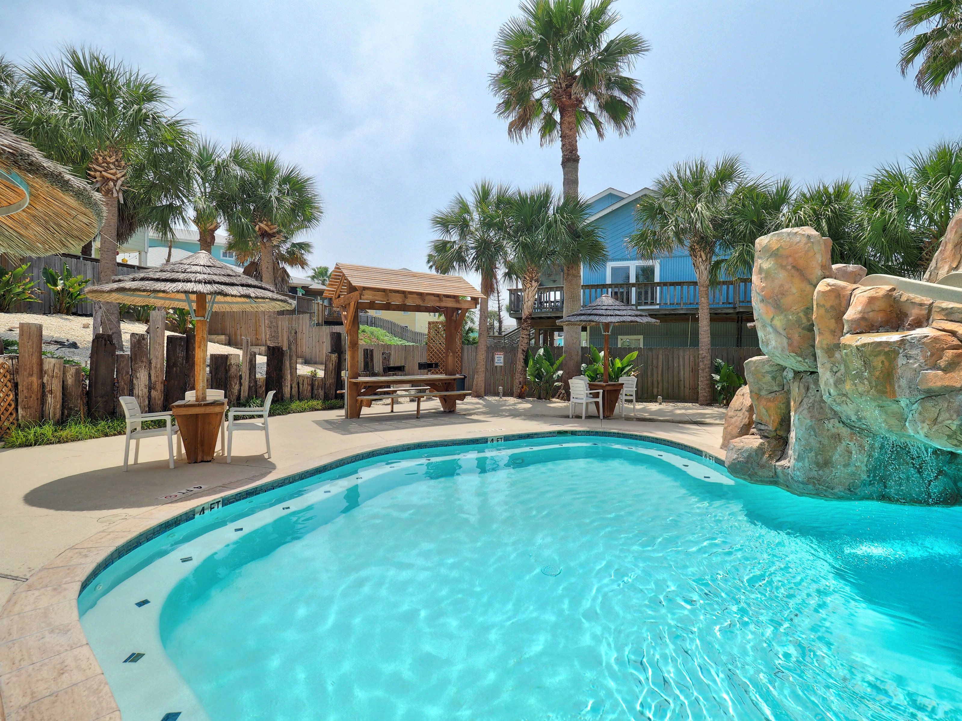  Coastal Townhome Near the Beach - 物件實景