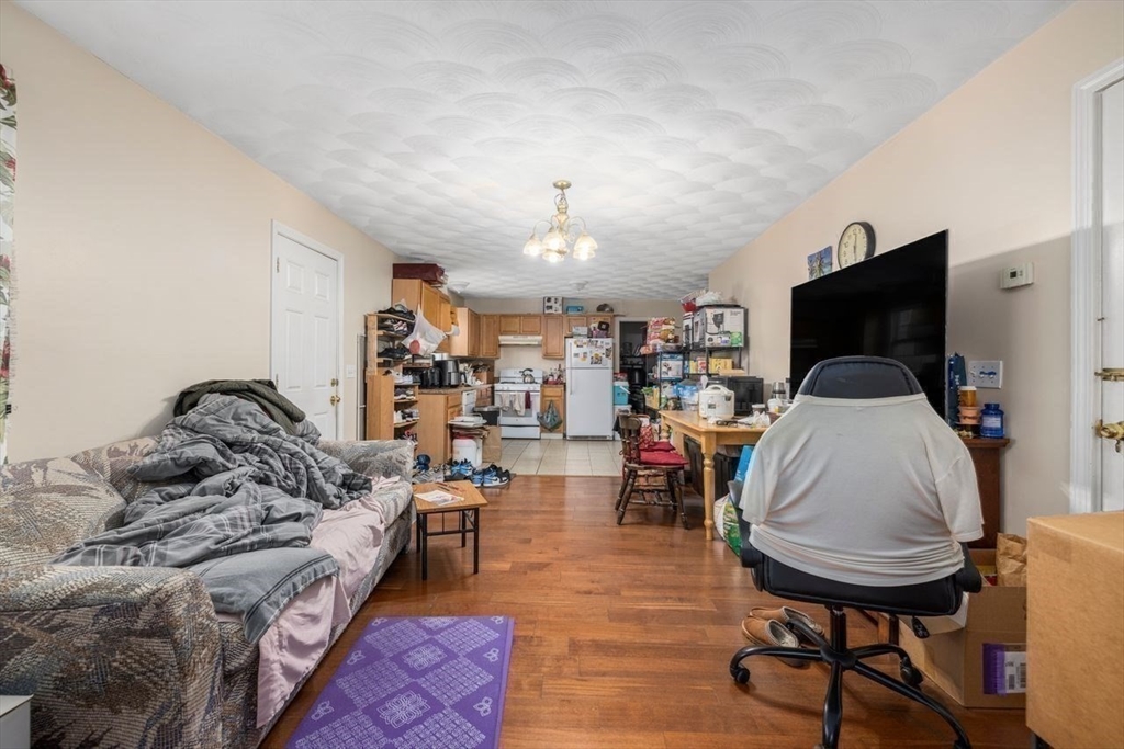 Providence, Rhode Island, 02920, United States, 6 Bedrooms Bedrooms, ,2 BathroomsBathrooms,Residential,For Sale,1997016