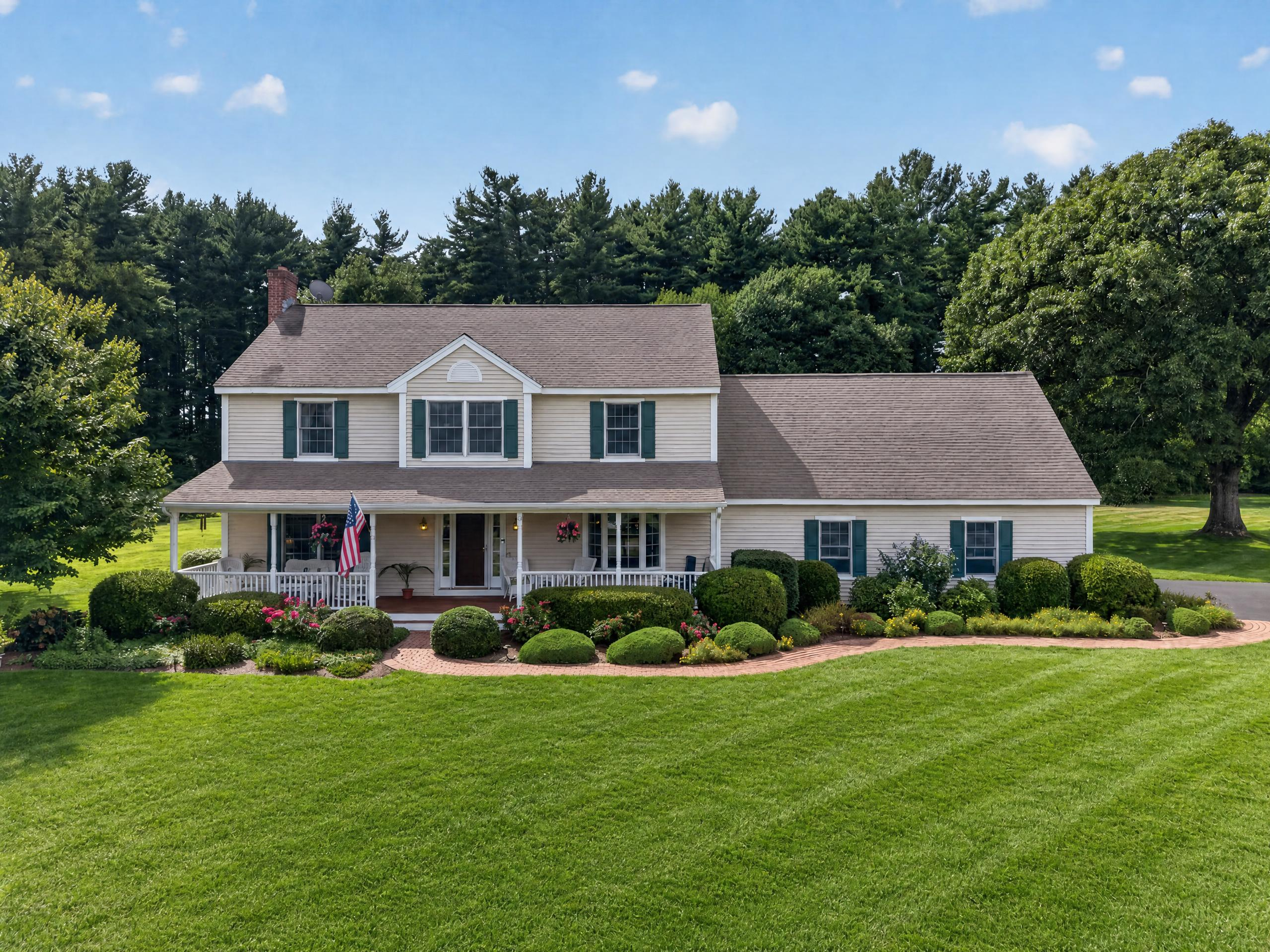  Classic Custom Colonial on Over 2 Private Acres - 物件實景