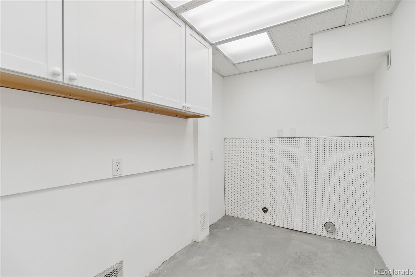 Denver, Colorado, 80210, United States, 2 Bedrooms Bedrooms, ,1 BathroomBathrooms,Residential,For Sale,1907013