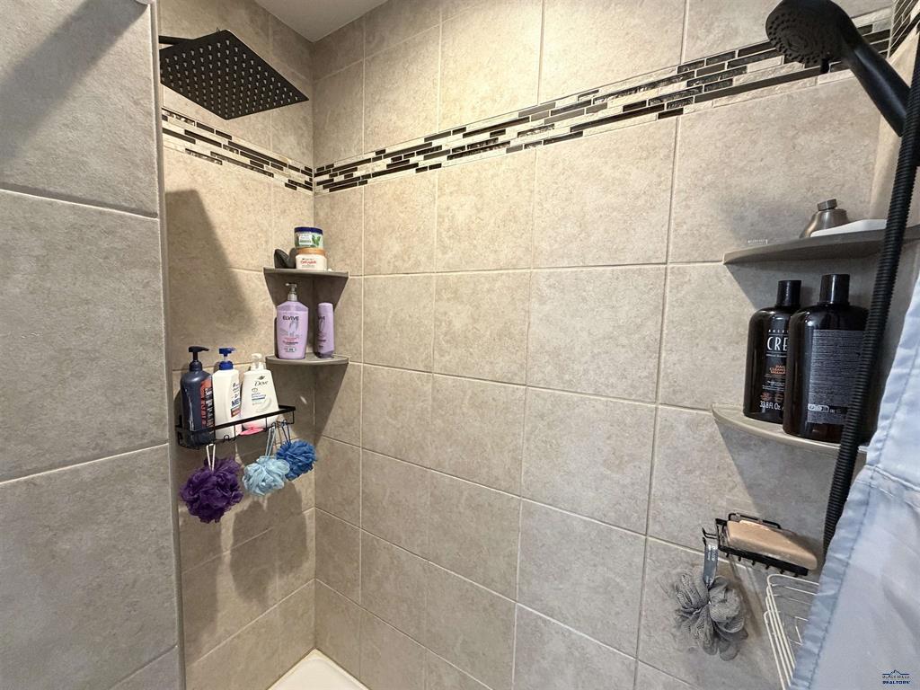 Rapid City, South Dakota, 57703, United States, 4 Bedrooms Bedrooms, ,3 BathroomsBathrooms,Residential,For Sale,1974853