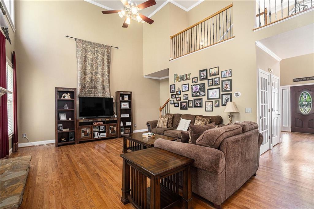 Canton, Georgia, 30114, United States, 6 Bedrooms Bedrooms, ,4 BathroomsBathrooms,Residential,For Sale,1880386