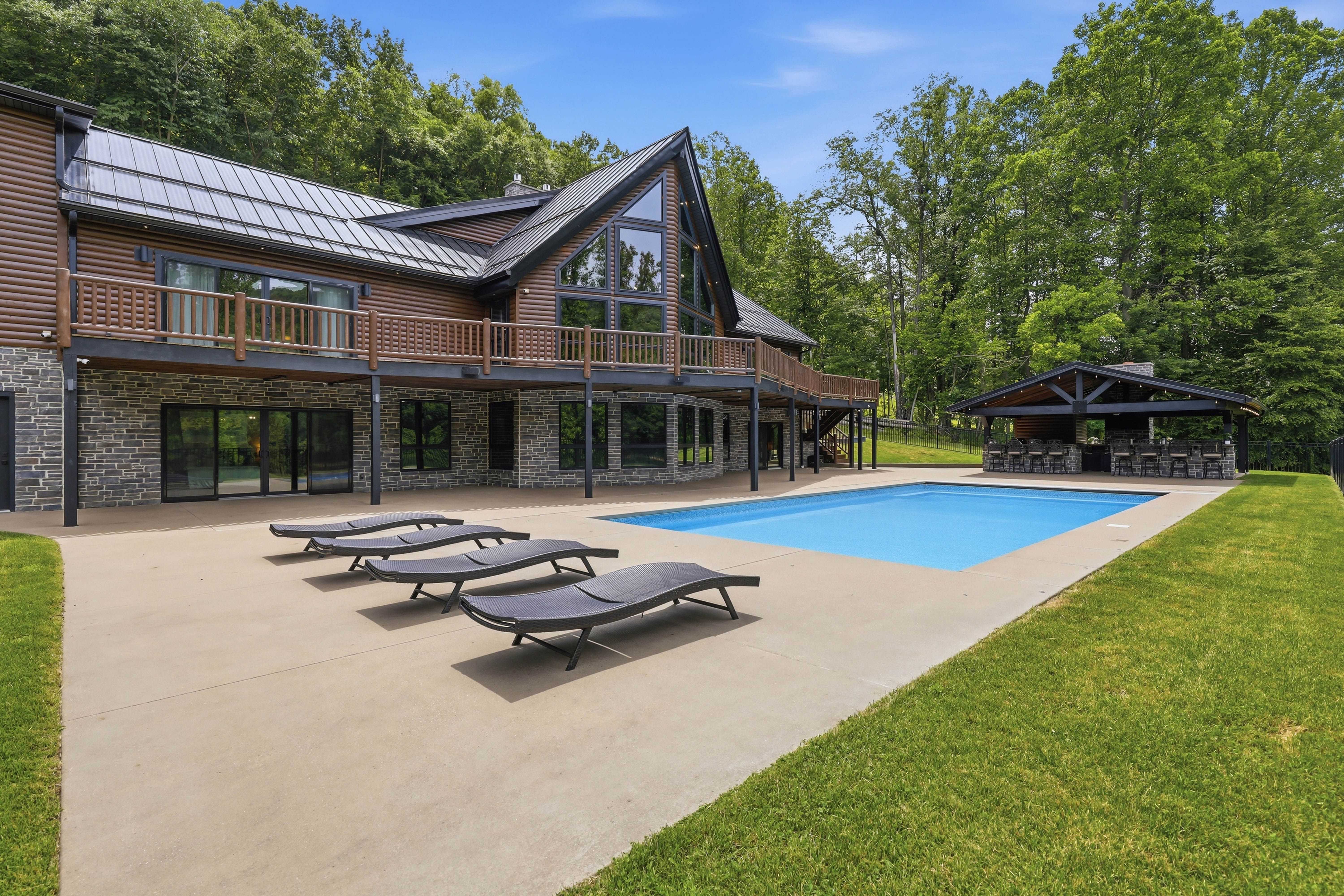  1050 Wattersonville Road, Allegheny Riverfront - 物件實景