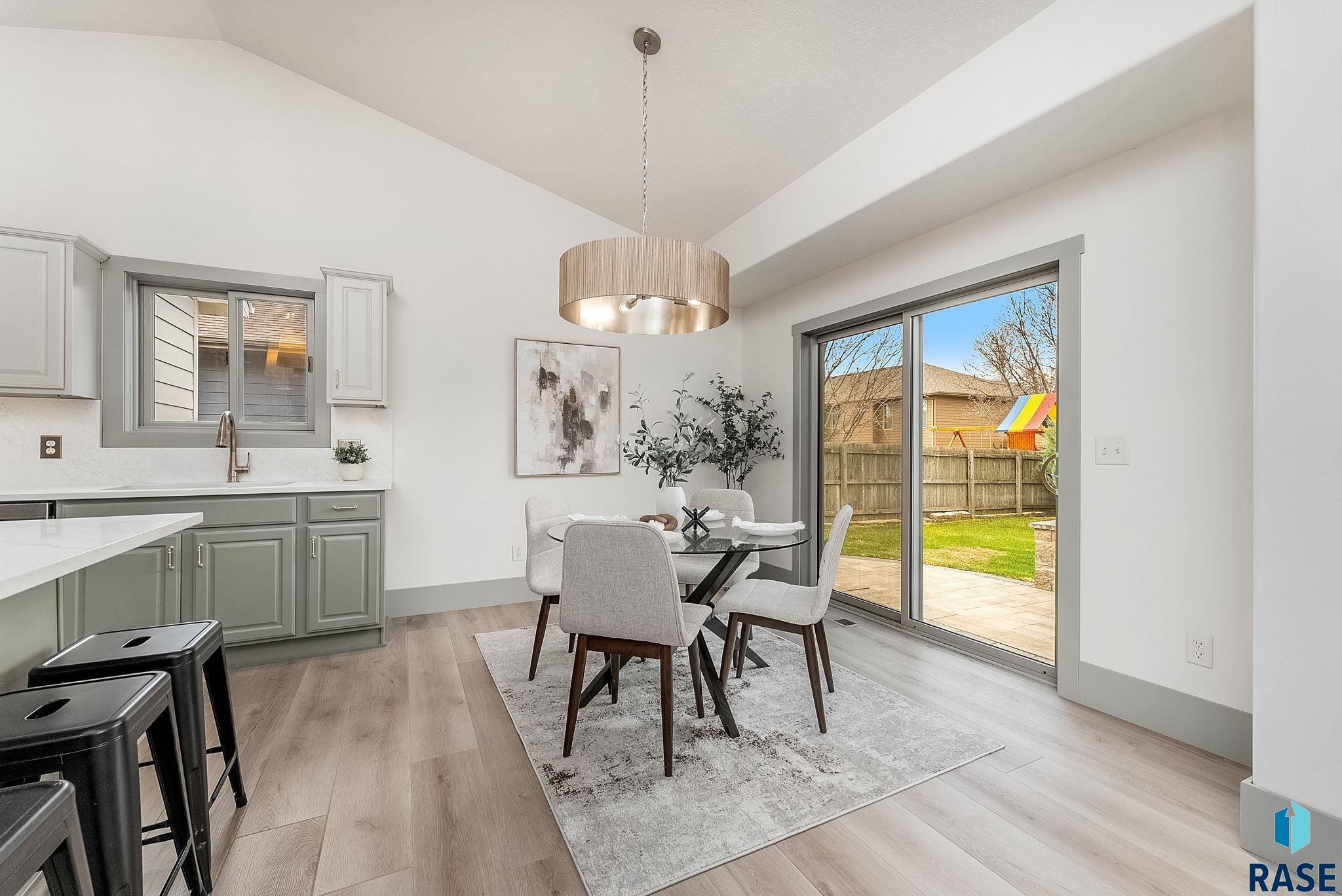 Sioux Falls, South Dakota, 57108, United States, 4 Bedrooms Bedrooms, ,2 BathroomsBathrooms,Residential,For Sale,1926720