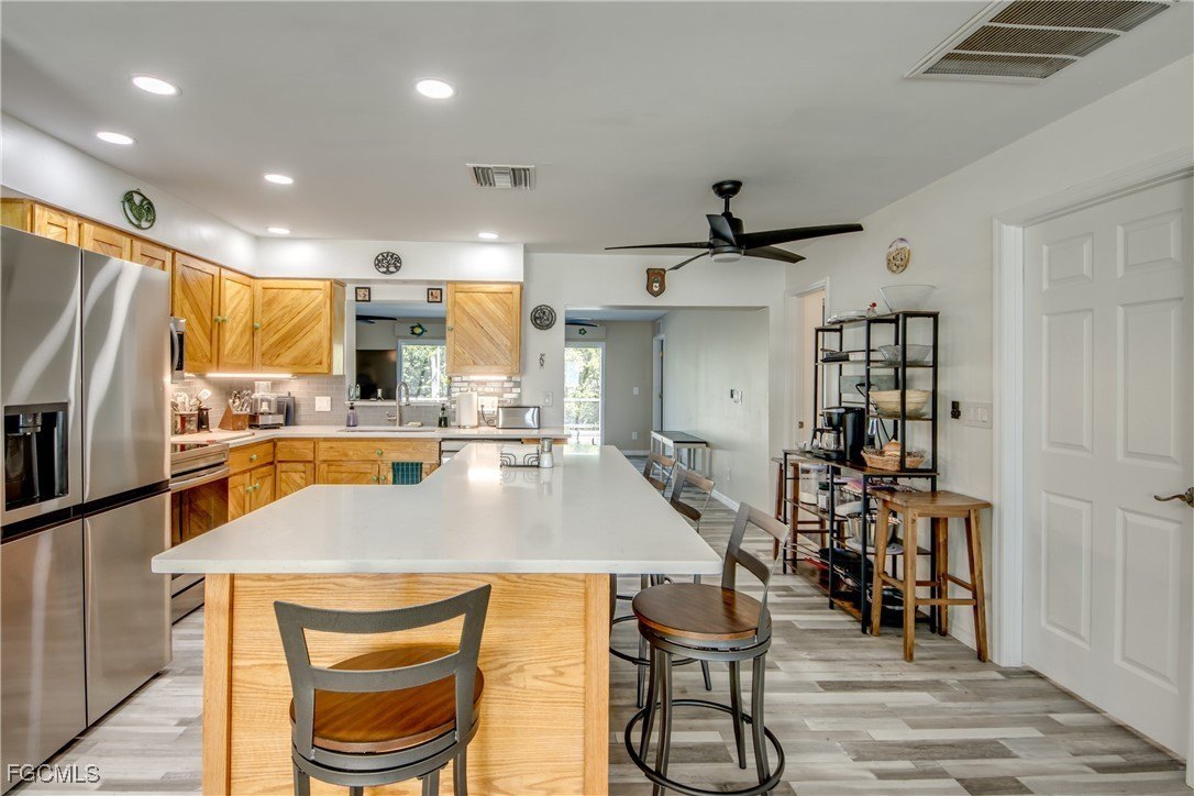 Fort Myers Beach, Florida, 33931, United States, 3 Bedrooms Bedrooms, ,2 BathroomsBathrooms,Residential,For Sale,1975143