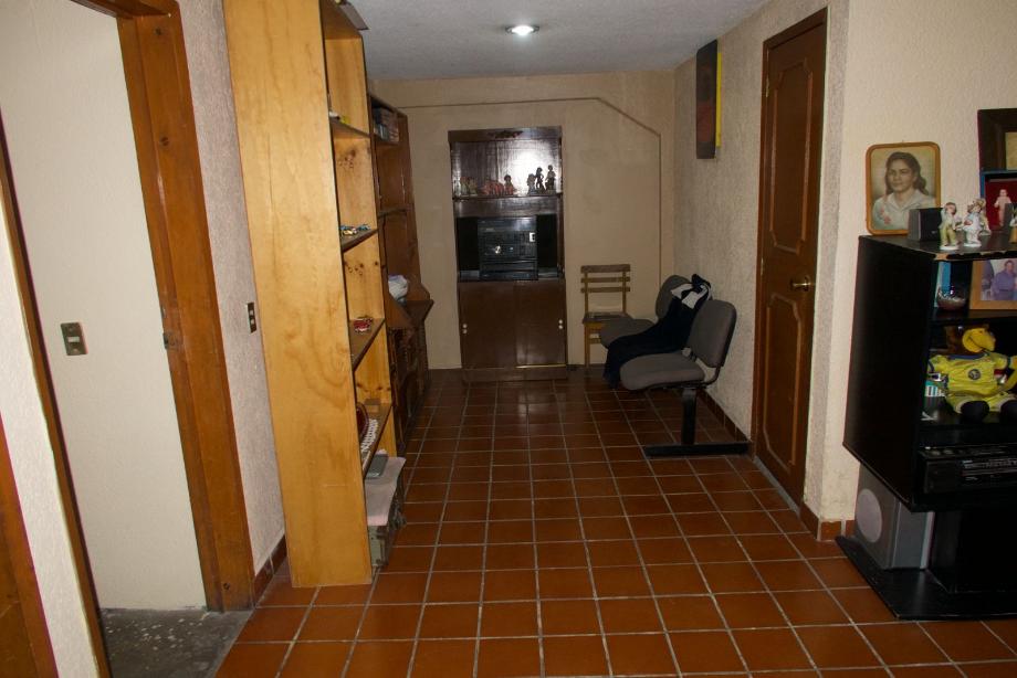 Av. Uni?n, Iztacalco, Ciudad de México, 08100, Mexico, 6 Bedrooms Bedrooms, ,3 BathroomsBathrooms,Residential,For Sale,Av. Uni?n,1644682