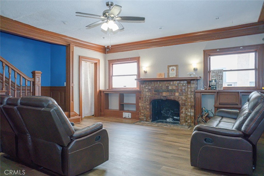Los Angeles, California, 90061, United States, ,Residential,For Sale,1855356