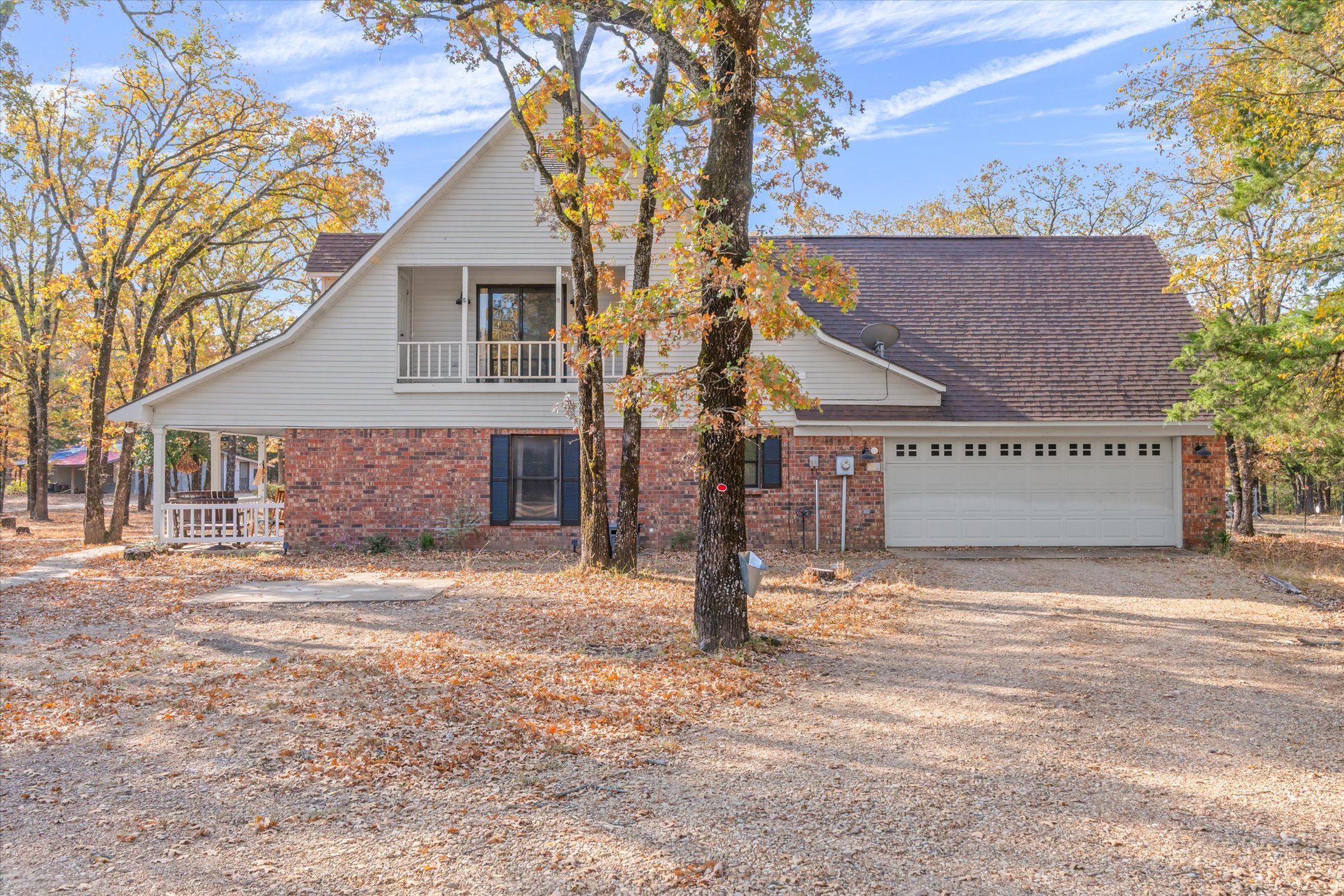 Wills Point, Texas, 75169, United States, 4 Bedrooms Bedrooms, ,4 BathroomsBathrooms,Residential,For Sale,1996475