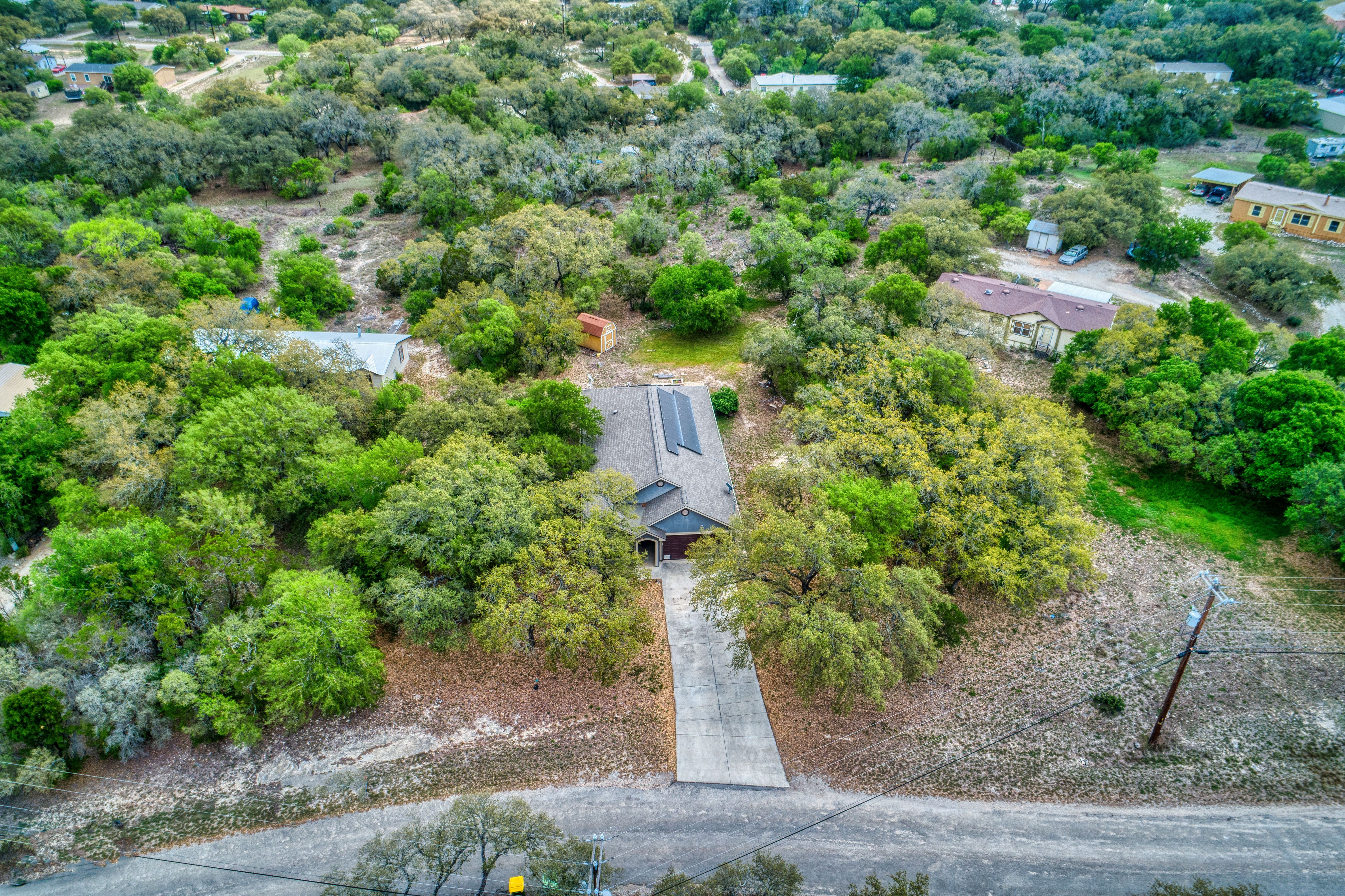  Elevated Living in a Serene Acreage Setting - 物件實景