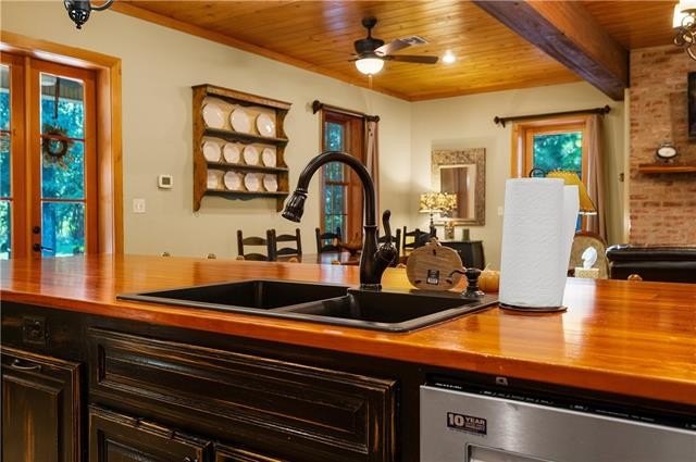 Trout, Louisiana, 71371, United States, 3 Bedrooms Bedrooms, ,4 BathroomsBathrooms,Residential,For Sale,1928787