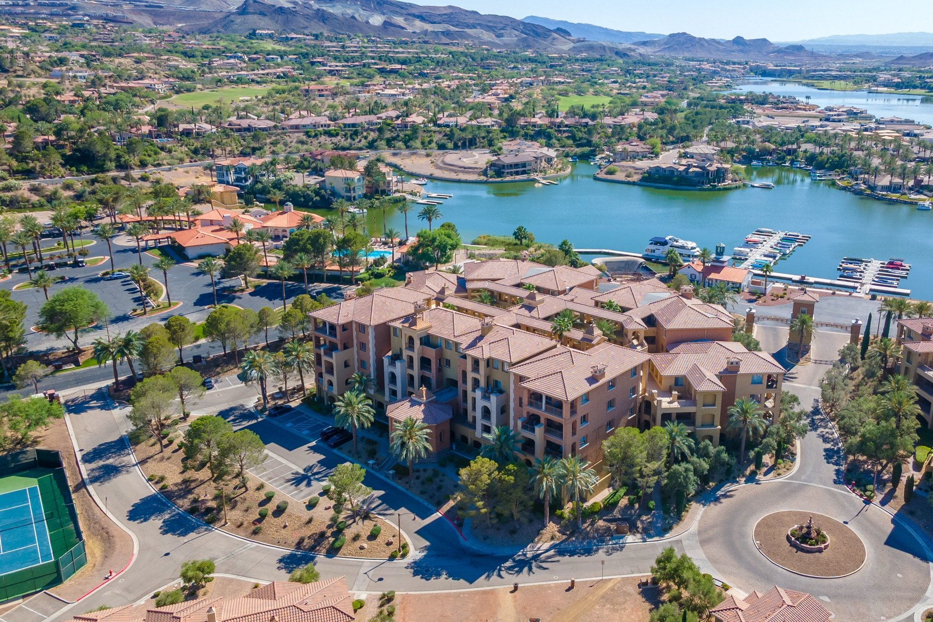  Lake Las Vegas Furnished 3 Beds, 3 Bath With Den Penthouse & Lake Views - 物件實景