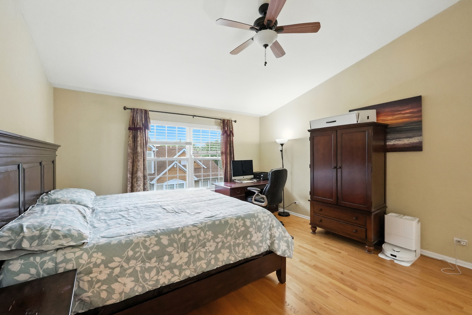 Vernon Hills, Illinois, 60061, United States, 4 Bedrooms Bedrooms, ,4 BathroomsBathrooms,Residential,For Sale,1924682