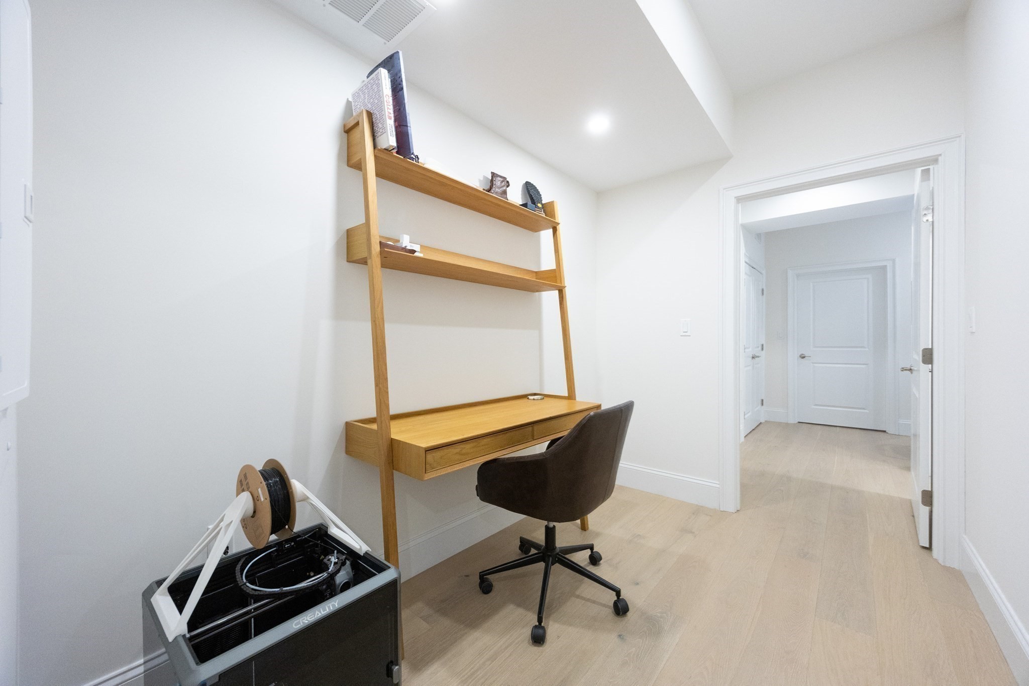 Boston, Massachusetts, 02134, United States, 3 Bedrooms Bedrooms, ,2 BathroomsBathrooms,Residential,For Sale,2034966