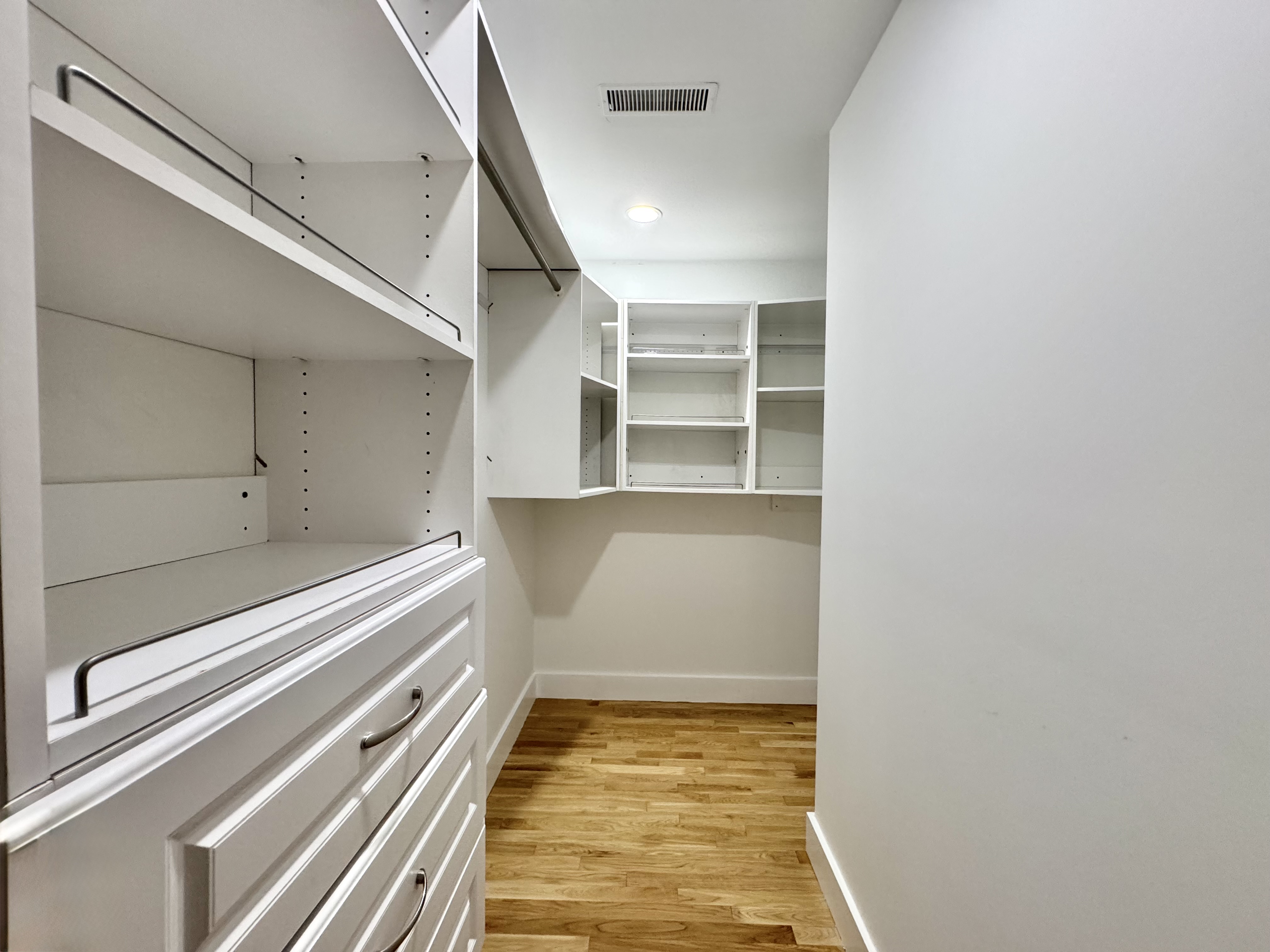 Catskill, New York, 12414, United States, 3 Bedrooms Bedrooms, ,3 BathroomsBathrooms,Residential,For Sale,1900637