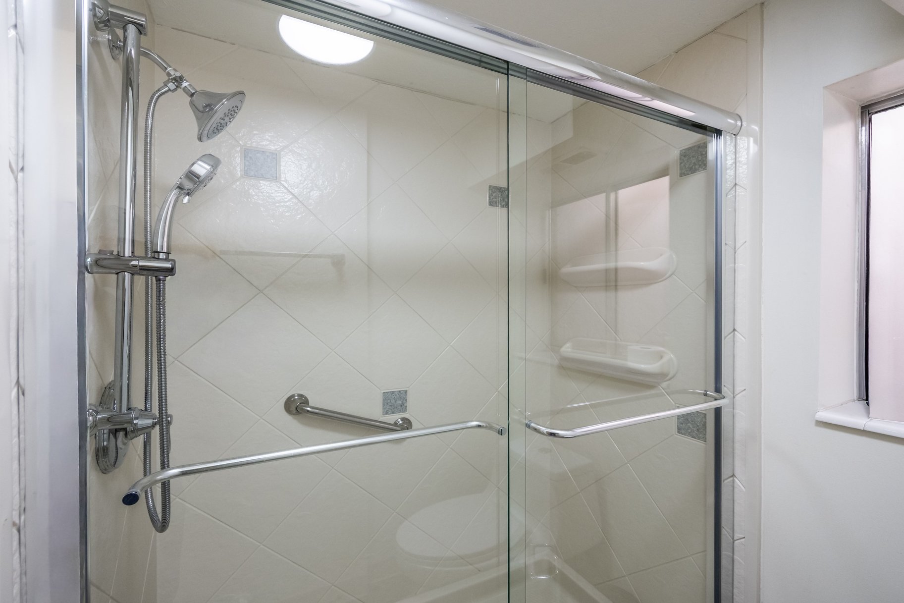  Updated Sandy Home With One of a Kind Location With Unobstructed Mountain Views - 物件實景