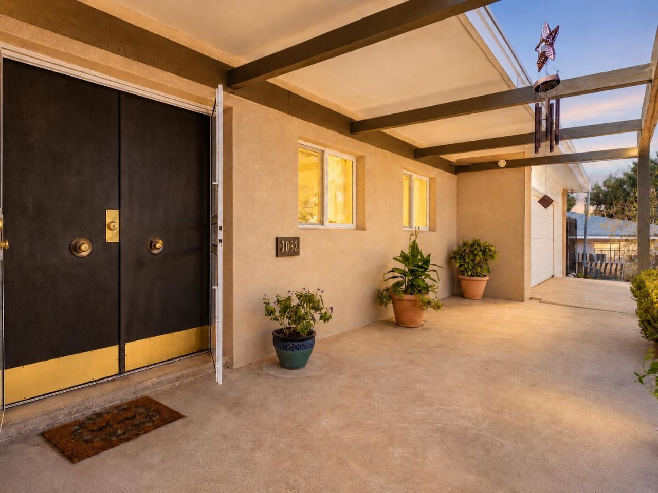 San Joaquin Ave, Albuquerque, NM 87106 #1