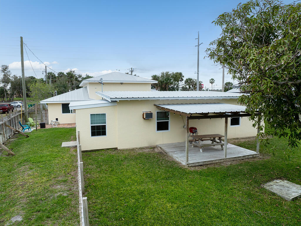 222 Rosa L. Jones, Cocoa, Florida, 32922, United States, 3 Bedrooms Bedrooms, ,4 BathroomsBathrooms,Residential,For Sale,222 Rosa L. Jones,1619279