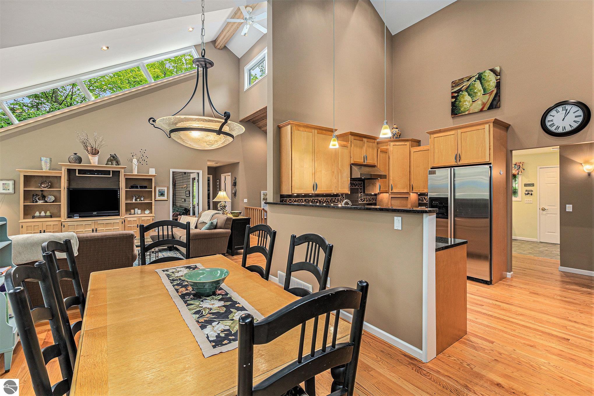 Beulah, Michigan, 49617, United States, 4 Bedrooms Bedrooms, ,3 BathroomsBathrooms,Residential,For Sale,1931801