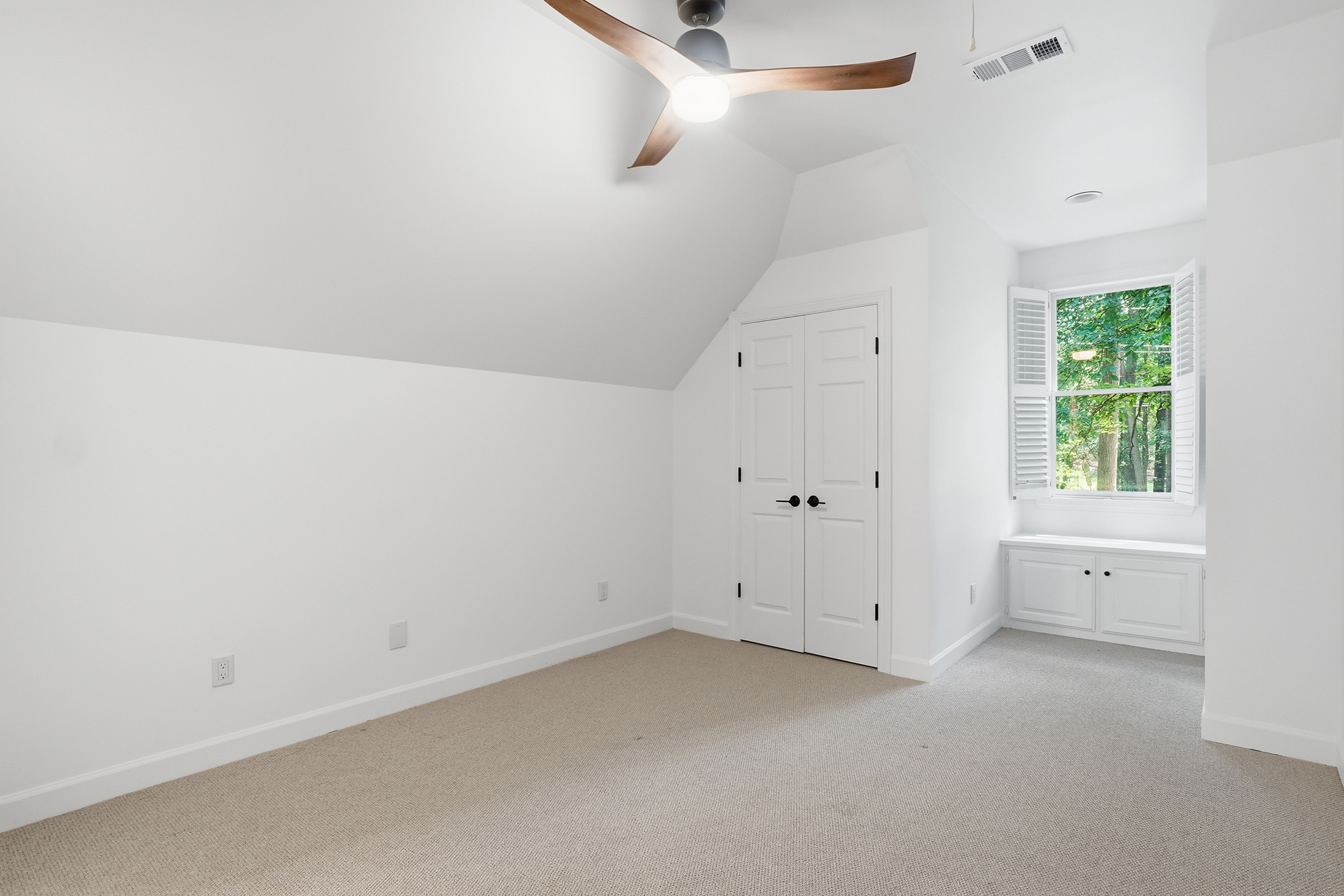  Stunning Home on Nearly 1 Acre Lot in Buckhead - 物件實景