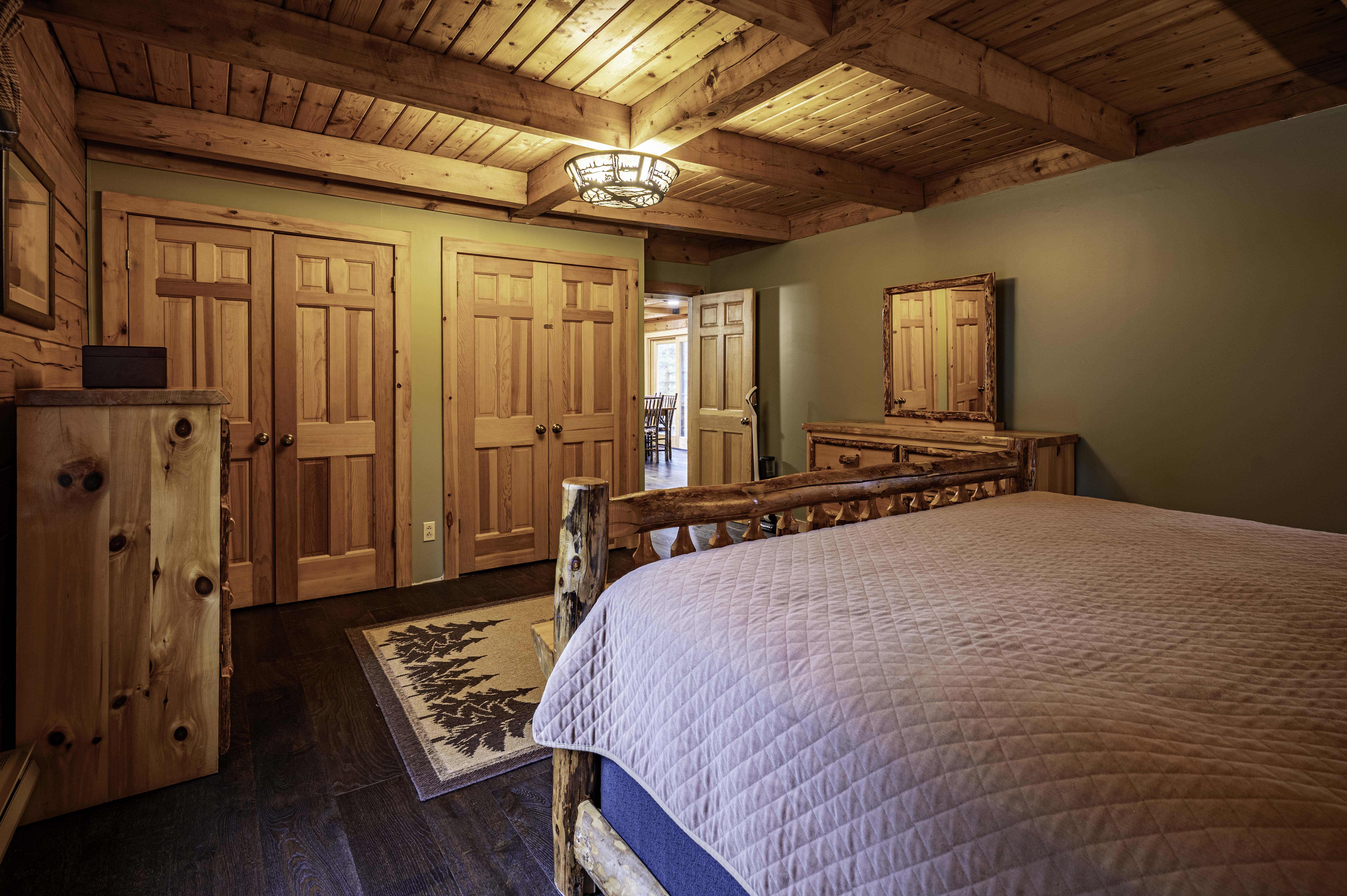  A Classic Adirondack Log Home on Pristine First Lake Frontage - 物件實景