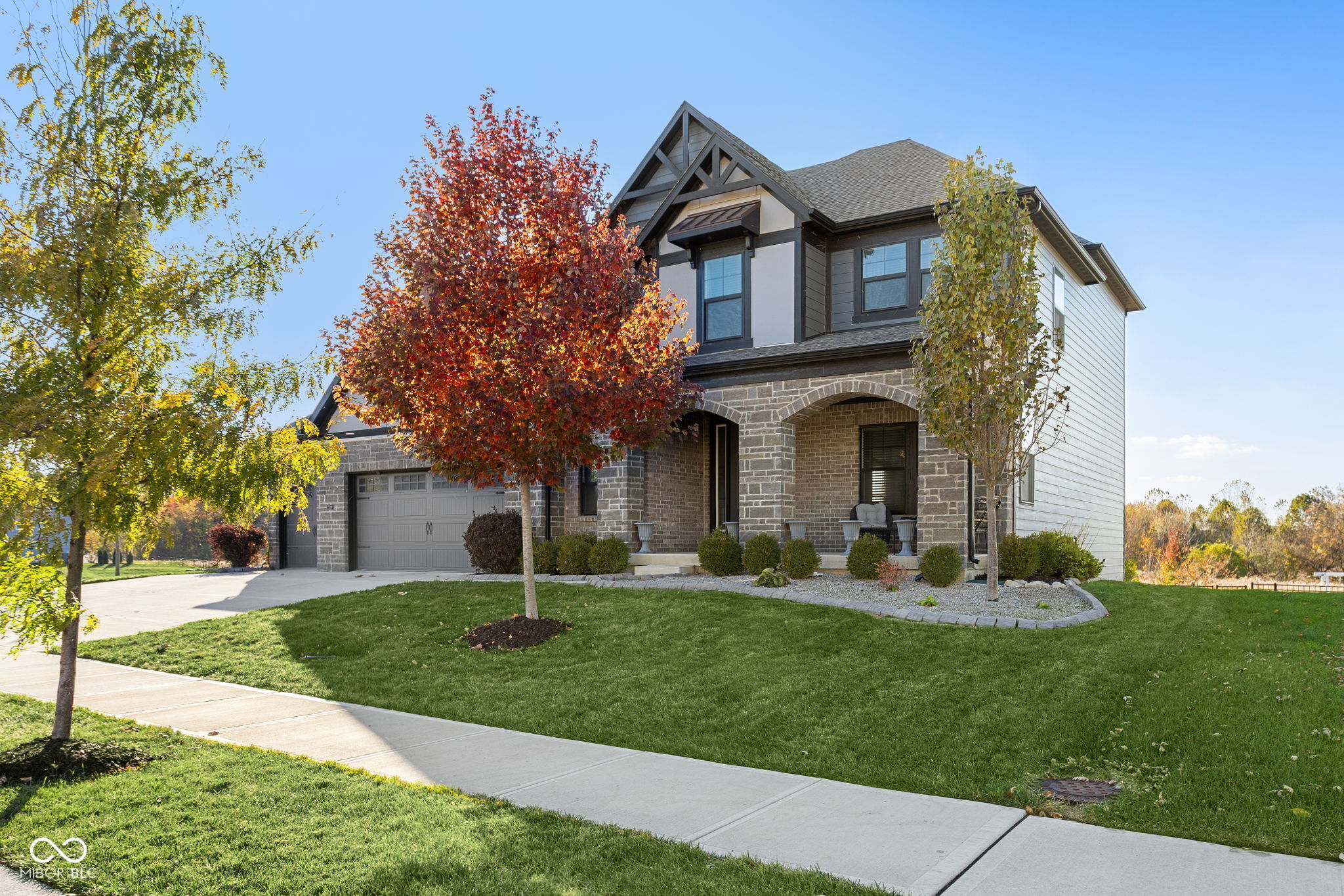 Noblesville, Indiana, 46062, United States, 6 Bedrooms Bedrooms, ,4 BathroomsBathrooms,Residential,For Sale,1987337