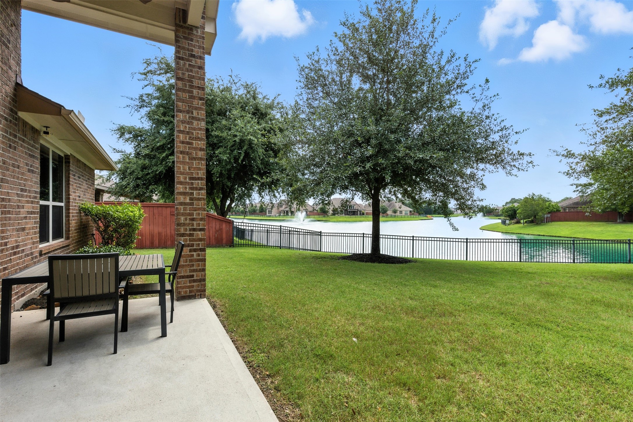 Kingwood, Texas, 77365, United States, 4 Bedrooms Bedrooms, ,5 BathroomsBathrooms,Residential,For Sale,1901470