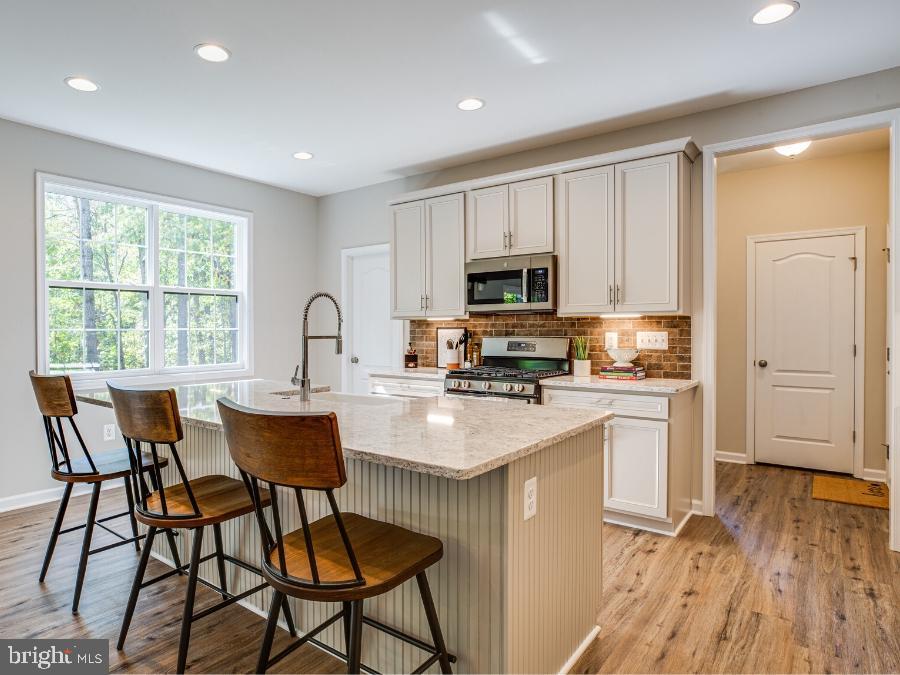 Nokesville, Virginia, 20181, United States, 4 Bedrooms Bedrooms, ,3 BathroomsBathrooms,Residential,For Sale,1849826