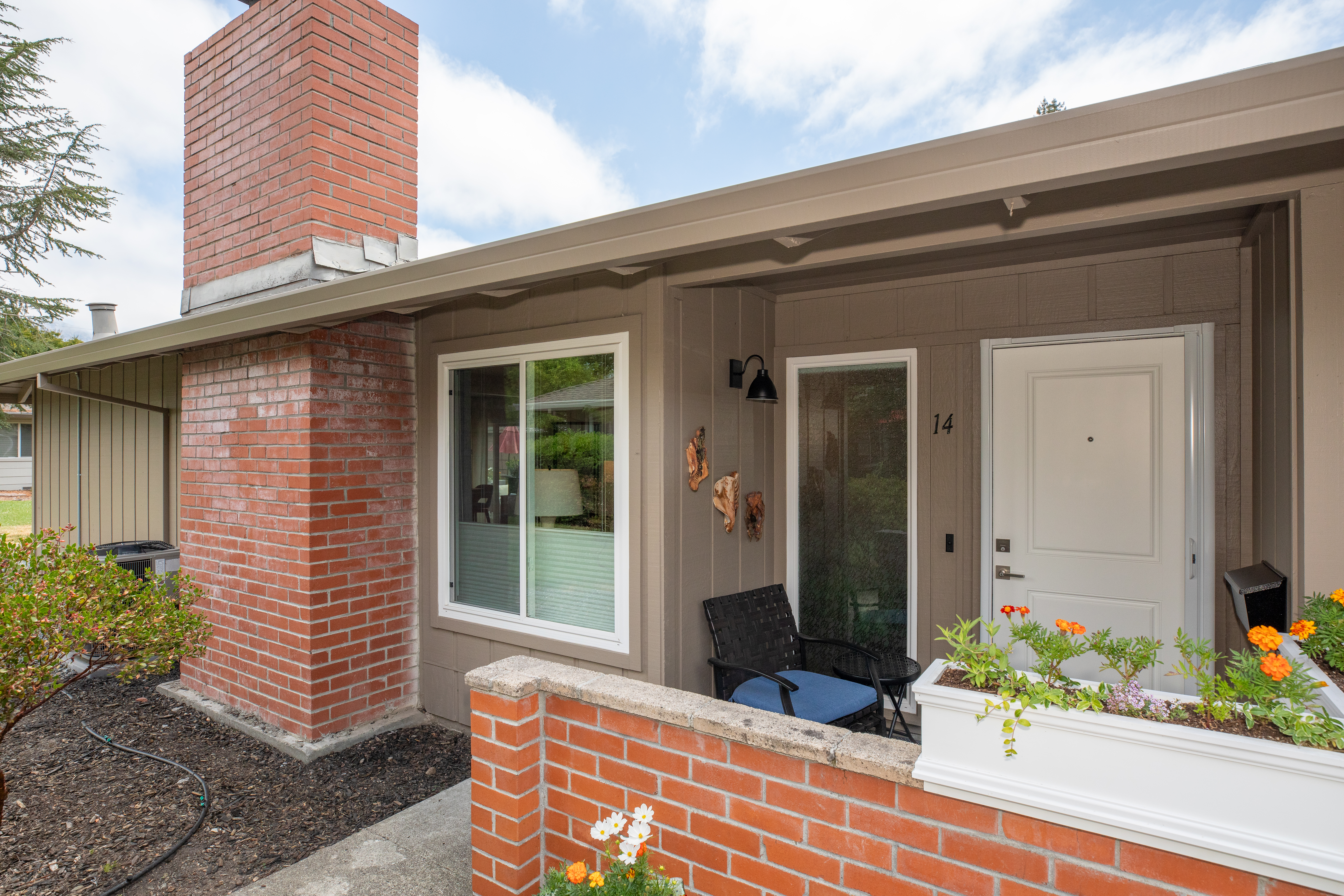 Serene Oakmont Home - 物件實景