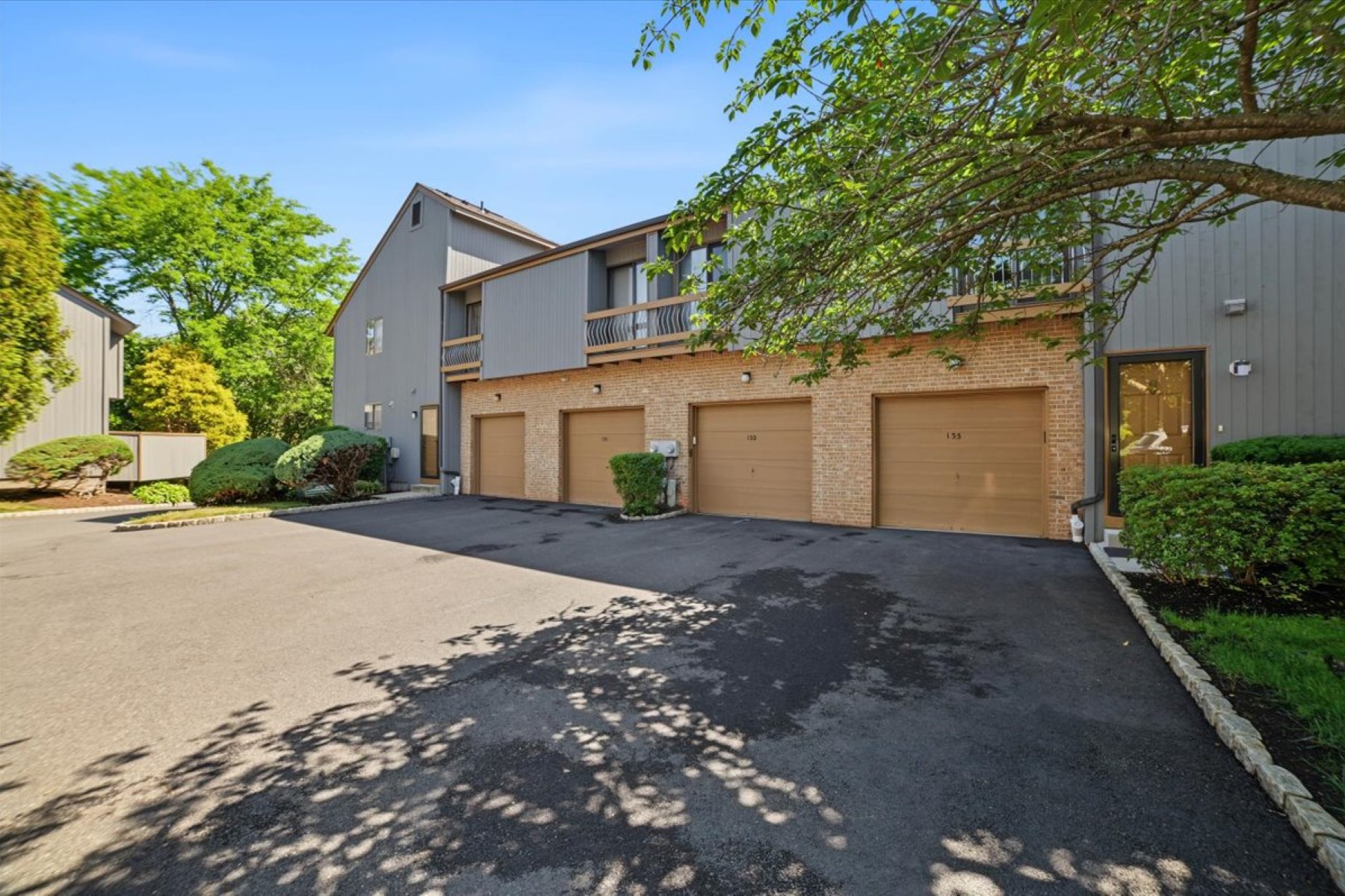  ?The Cedars? Bright and Spacious Townhome - 物件實景
