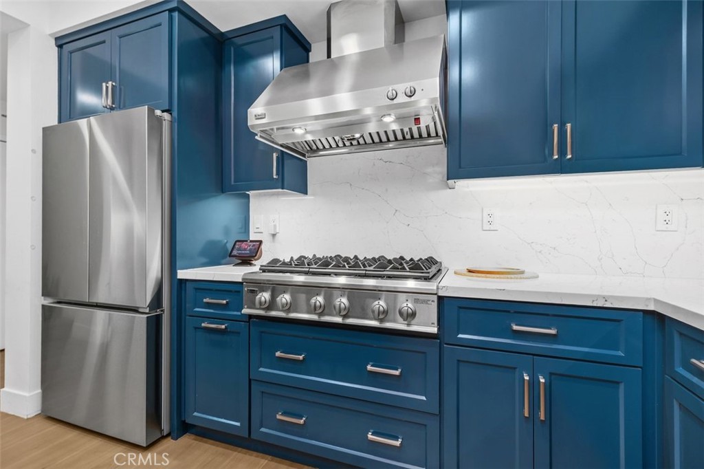 Long Beach, California, 90802, United States, 3 Bedrooms Bedrooms, ,3 BathroomsBathrooms,Residential,For Sale,2002105