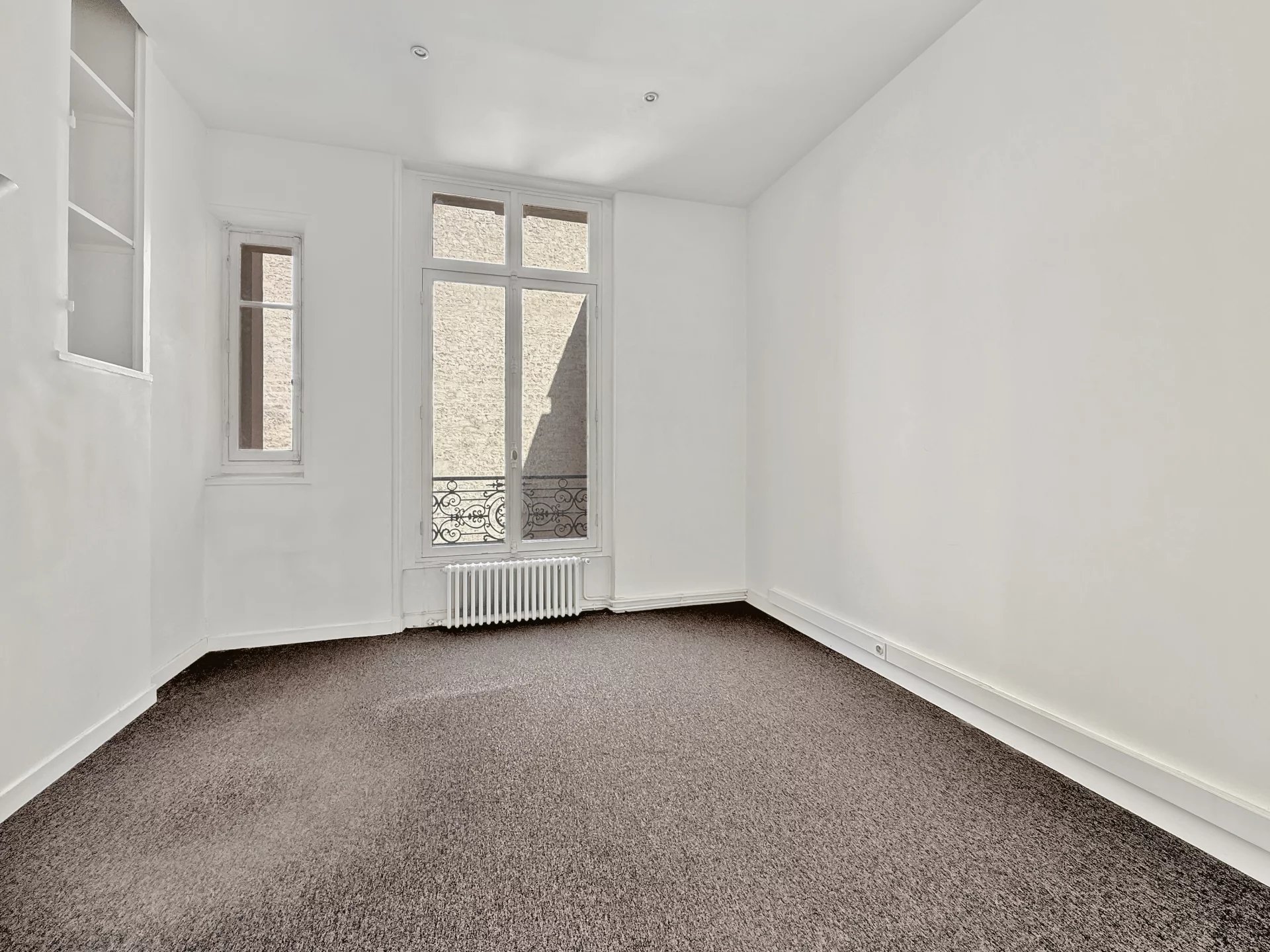 Paris 8th, Île-de-France, 75008, FR, 13 Bedrooms Bedrooms, ,Residential,For Sale,1794748