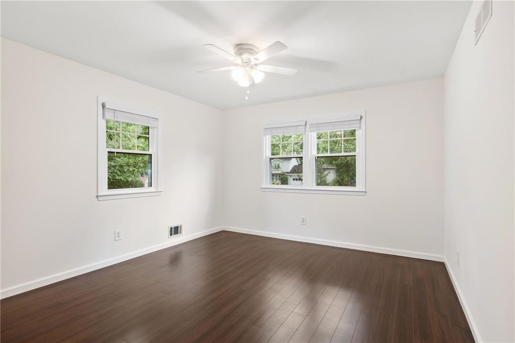 Marietta, Georgia, 30068, United States, 4 Bedrooms Bedrooms, ,3 BathroomsBathrooms,Residential,For Sale,1910921