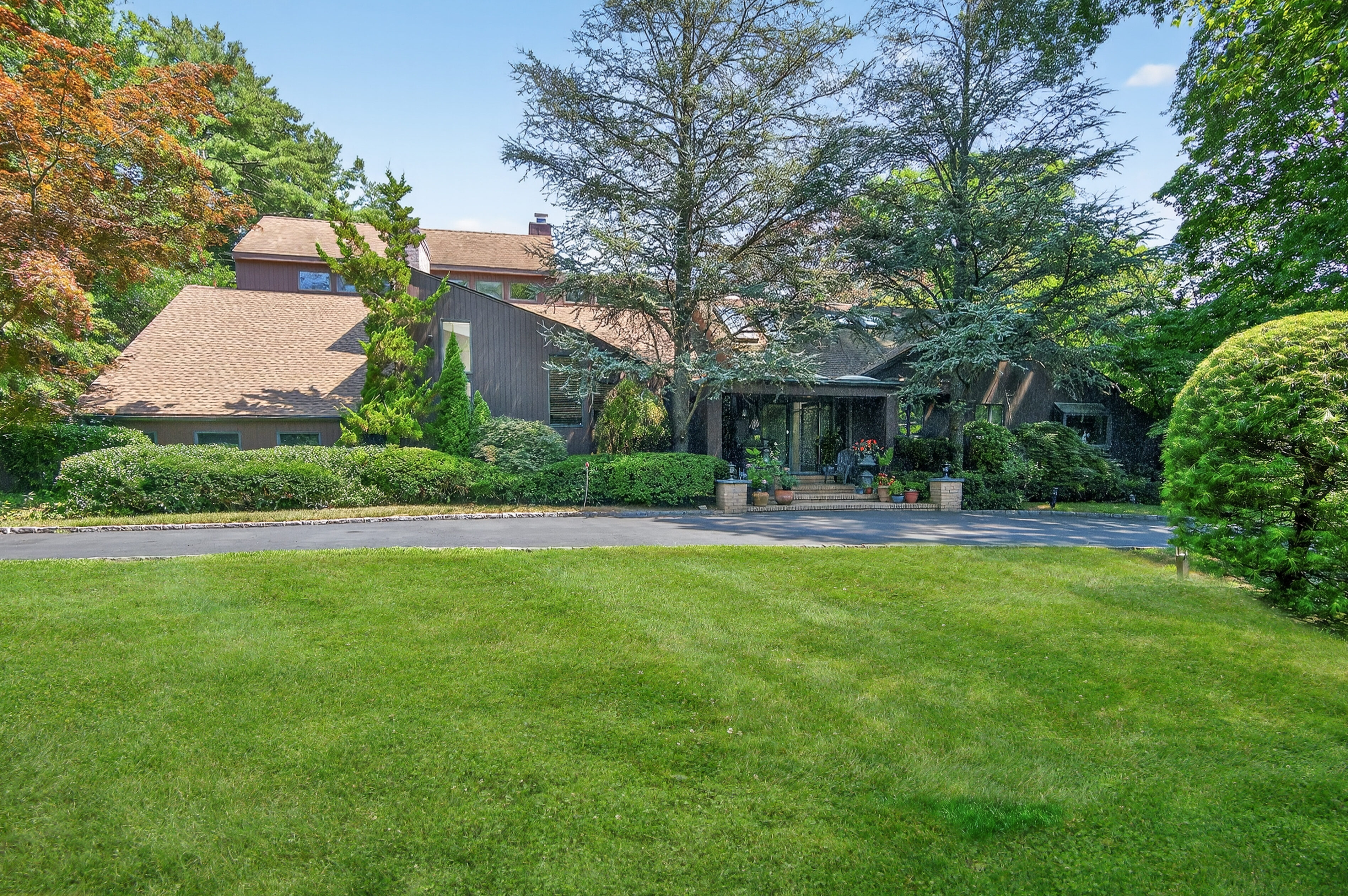  9 Applegreen Drive, Old Westbury, NY 11568 - 物件實景