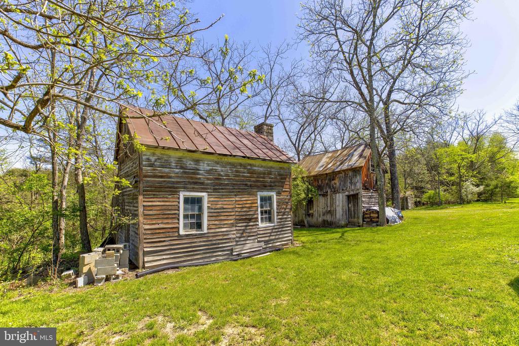 Wardensville, West Virginia, 26851, United States, 3 Bedrooms Bedrooms, ,1 BathroomBathrooms,Residential,For Sale,1936934