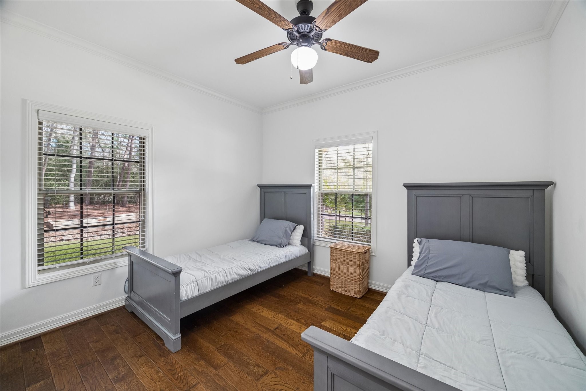  90 Twinstone Circle - 物件實景