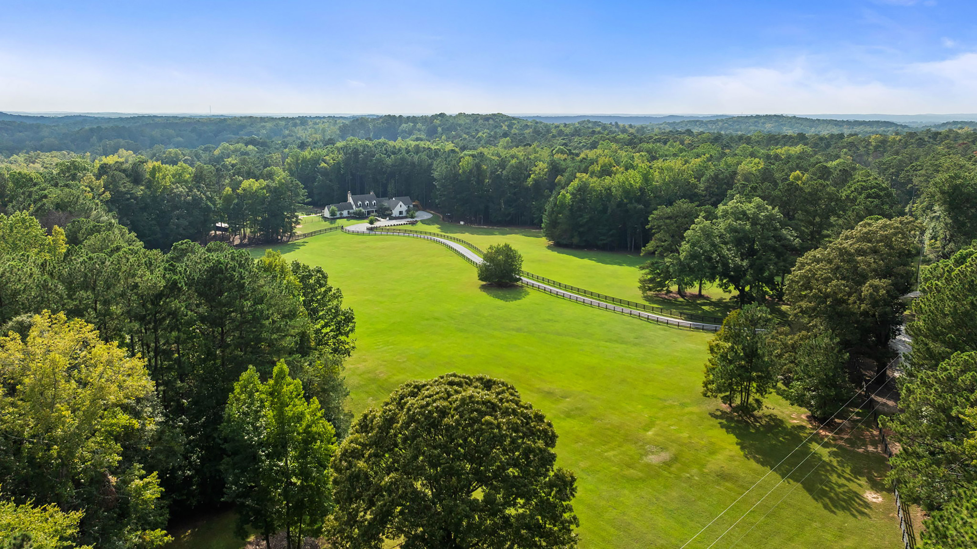  Live a Life of Balance, Privacy and Distinction on 22 ± Acres - 物件實景