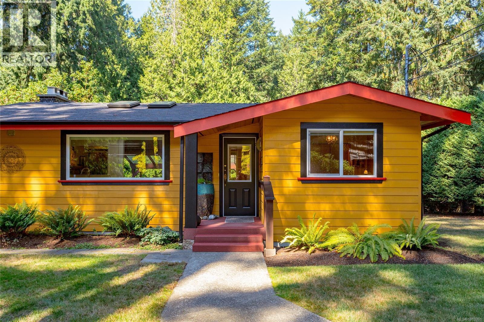 COBBLE HILL, British Columbia, V8H 0G3, CA, 3 Bedrooms Bedrooms, ,1 BathroomBathrooms,Residential,For Sale,1951189