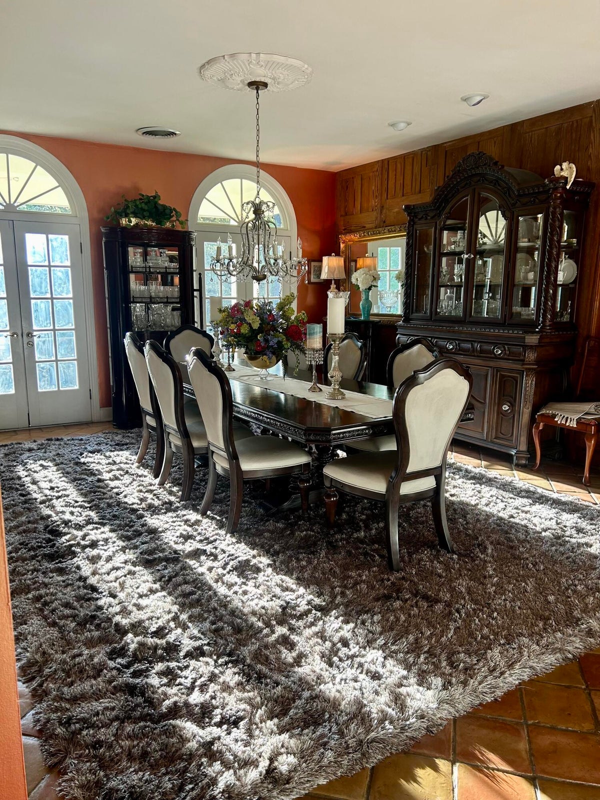 Columbus, Mississippi, 39705, United States, 4 Bedrooms Bedrooms, ,4 BathroomsBathrooms,Residential,For Sale,1976327