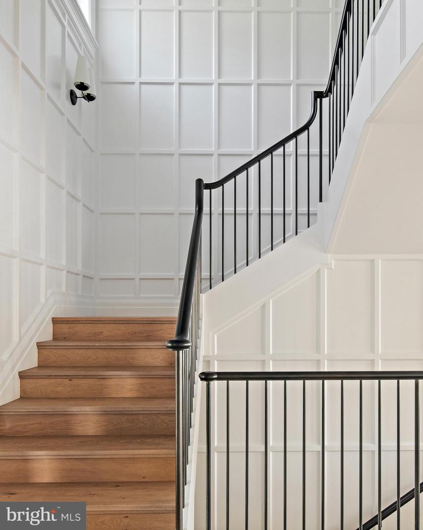 Annapolis, Maryland, 21403, United States, 4 Bedrooms Bedrooms, ,6 BathroomsBathrooms,Residential,For Sale,1940452