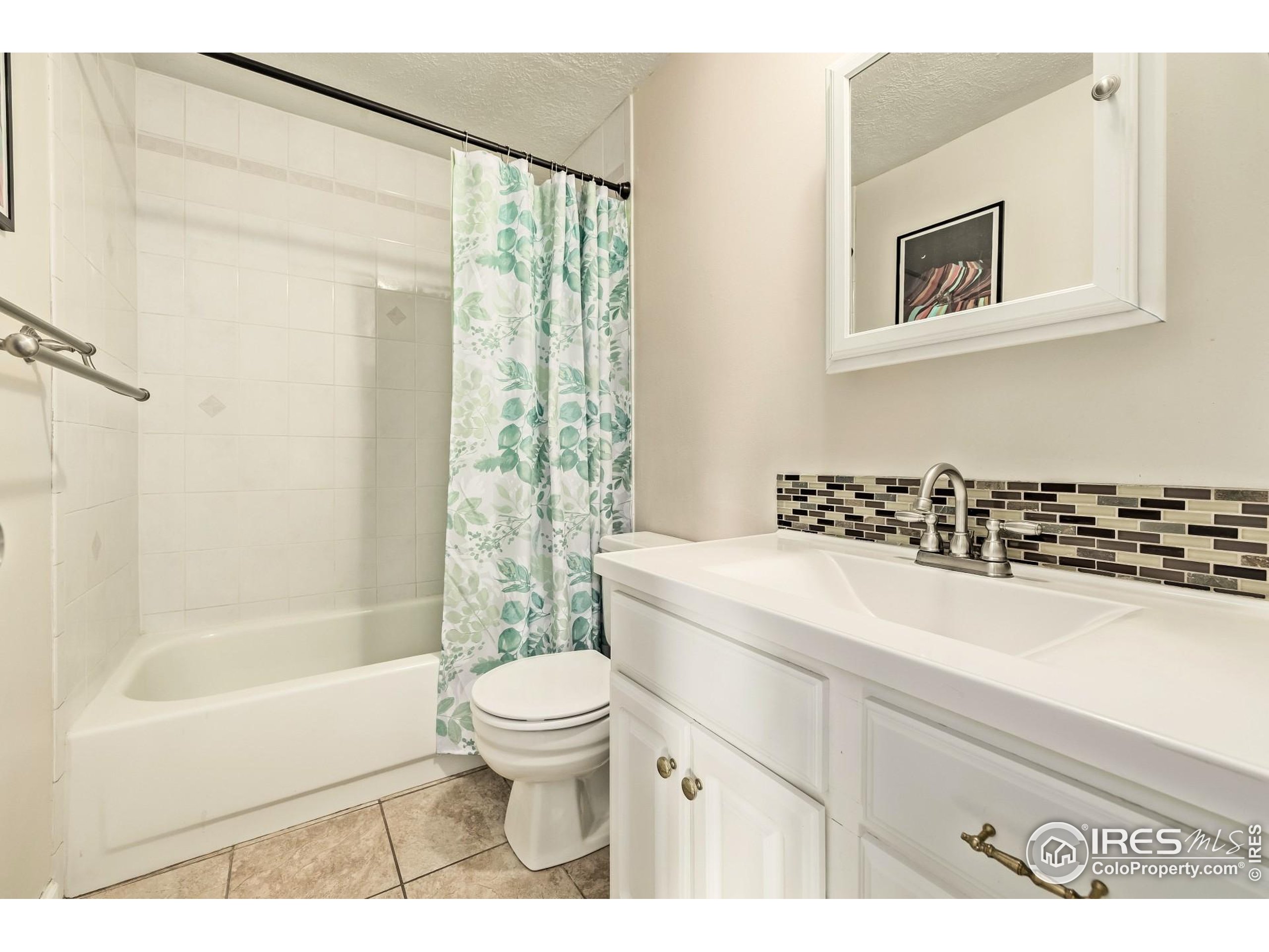 Westminster, Colorado, 80031, United States, 3 Bedrooms Bedrooms, ,2 BathroomsBathrooms,Residential,For Sale,1962957