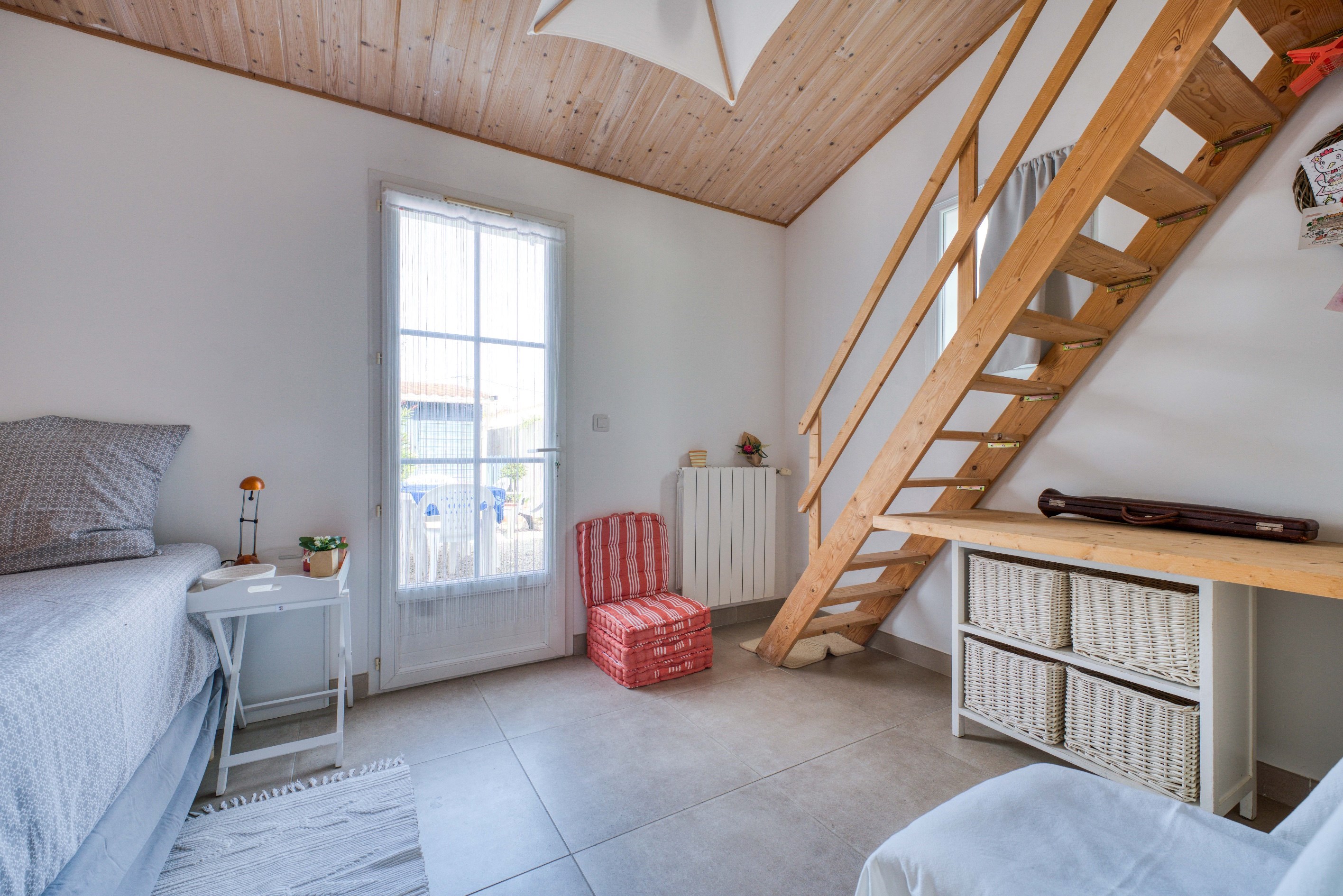  4 BEDROOM HOUSE IN THE HEART OF ST PIERRE D