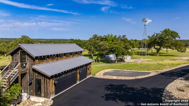 Fredericksburg, Texas, 78624, United States, 4 Bedrooms Bedrooms, ,5 BathroomsBathrooms,Residential,For Sale,1828714